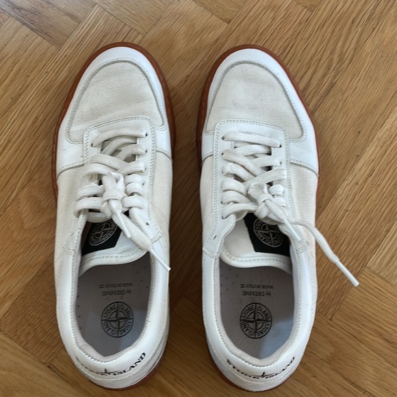 Stone Island Men’s Sneakers in White Canvas - Picture 3 of 4
